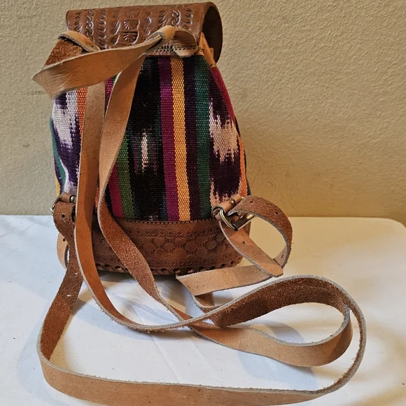 Nicaragua Leather Woven Backpack - Picture 5 of 5